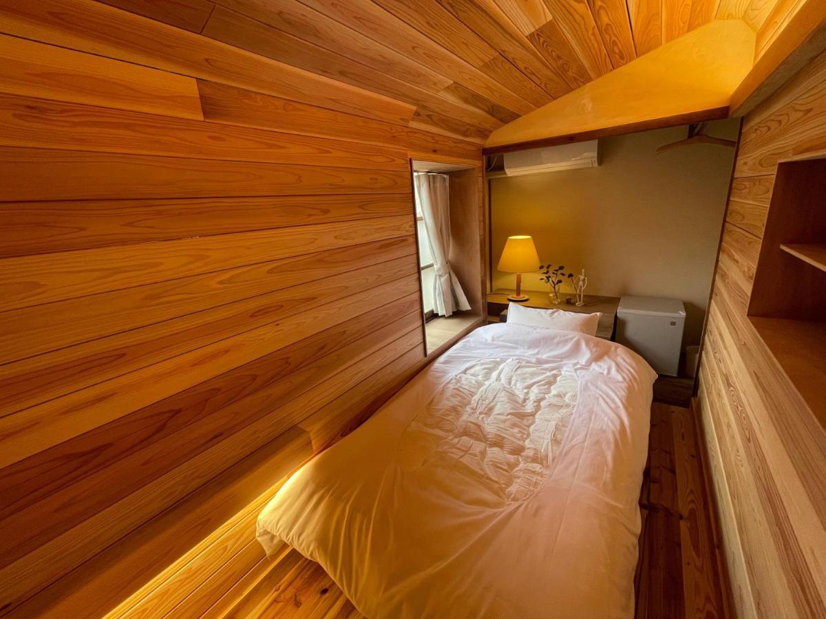岡邸 Apartment Tonosho  Exterior photo