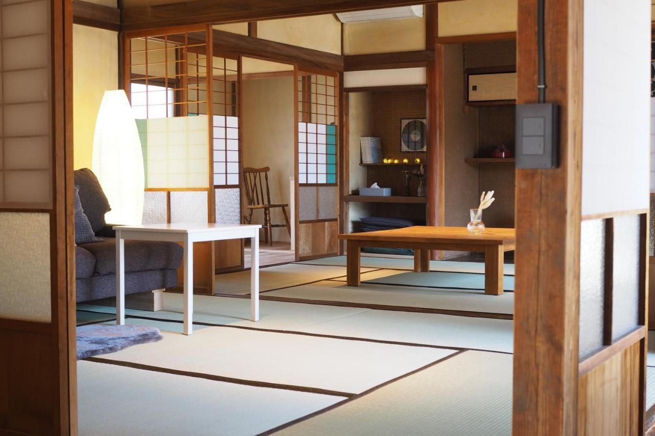 岡邸 Apartment Tonosho  Exterior photo